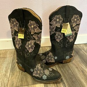 Nwt’s Roper Womens Black Riley Floral Snip Toe Mid Calf Western Boots Size US 11
